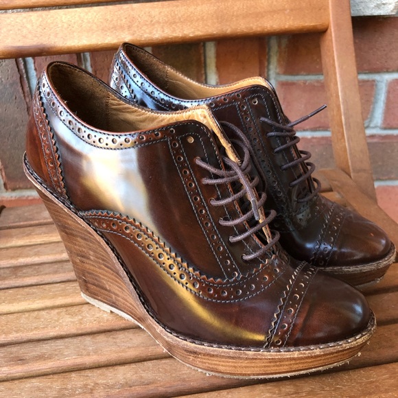 Zara Shoes - Zara Wedge Heel Oxfords